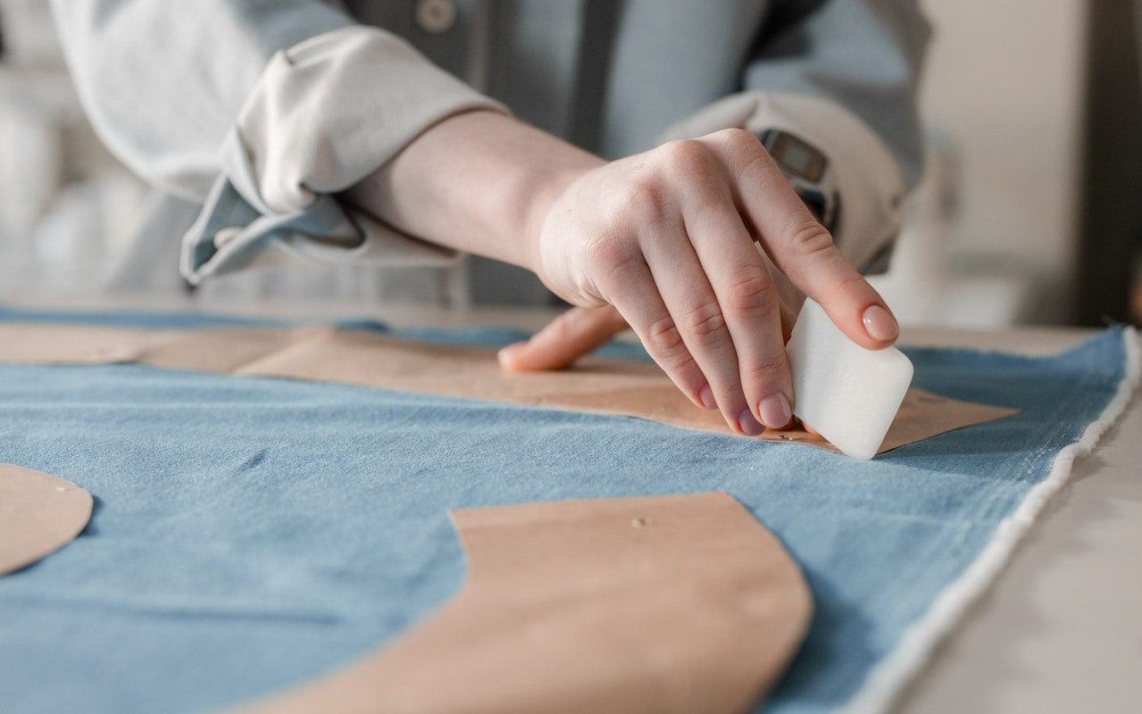 What are the professions in the luxury and fashion industries?