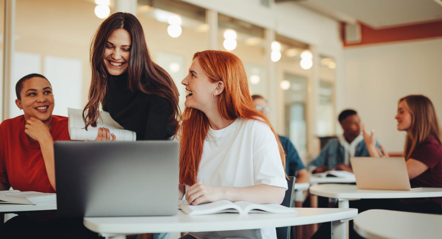 What are the different types of international trade?