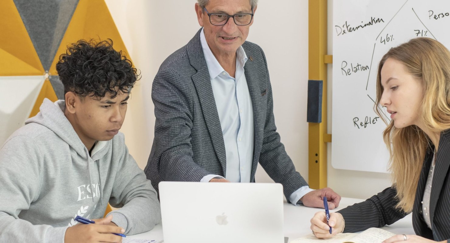 What is the salary with a Master in Finance?