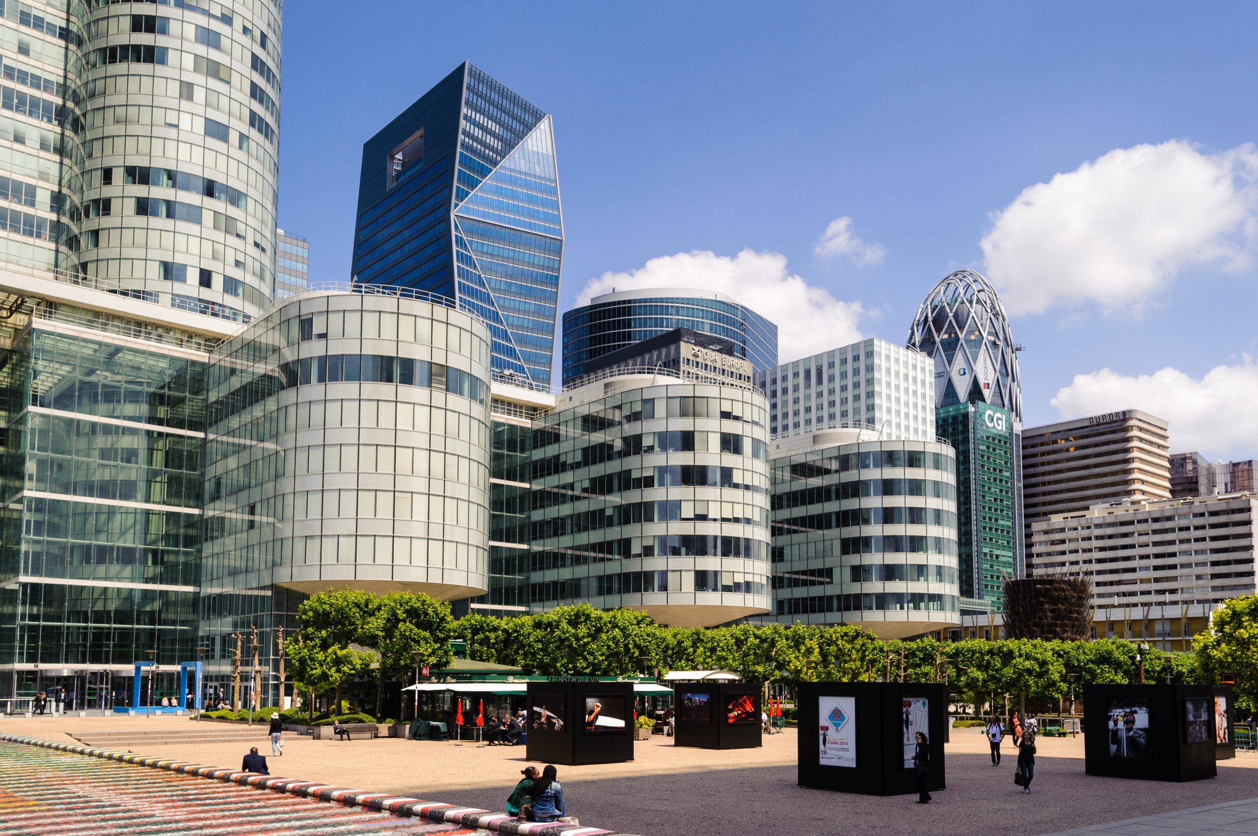 ESCE Business School