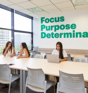 Campus Internationaux de l' ESCE