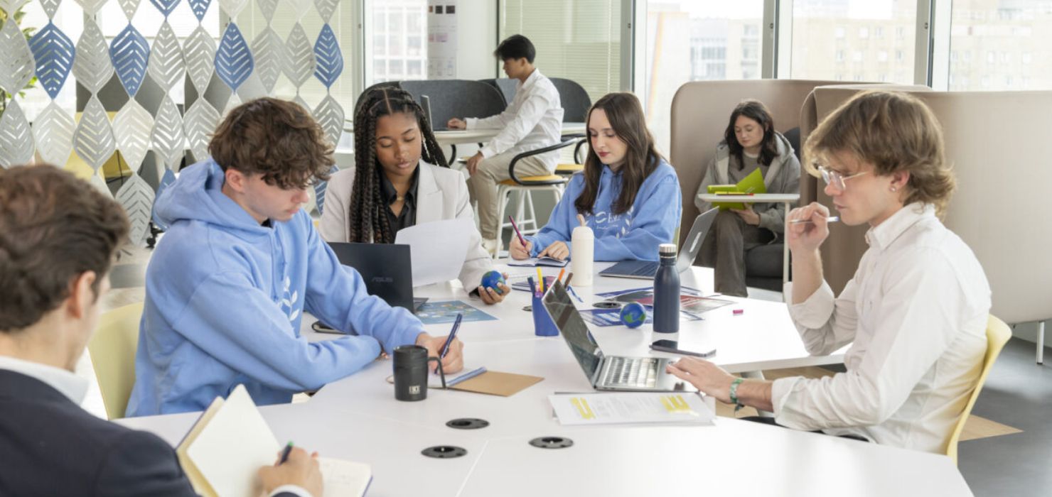 Enseignants et recherche à l’ESCE