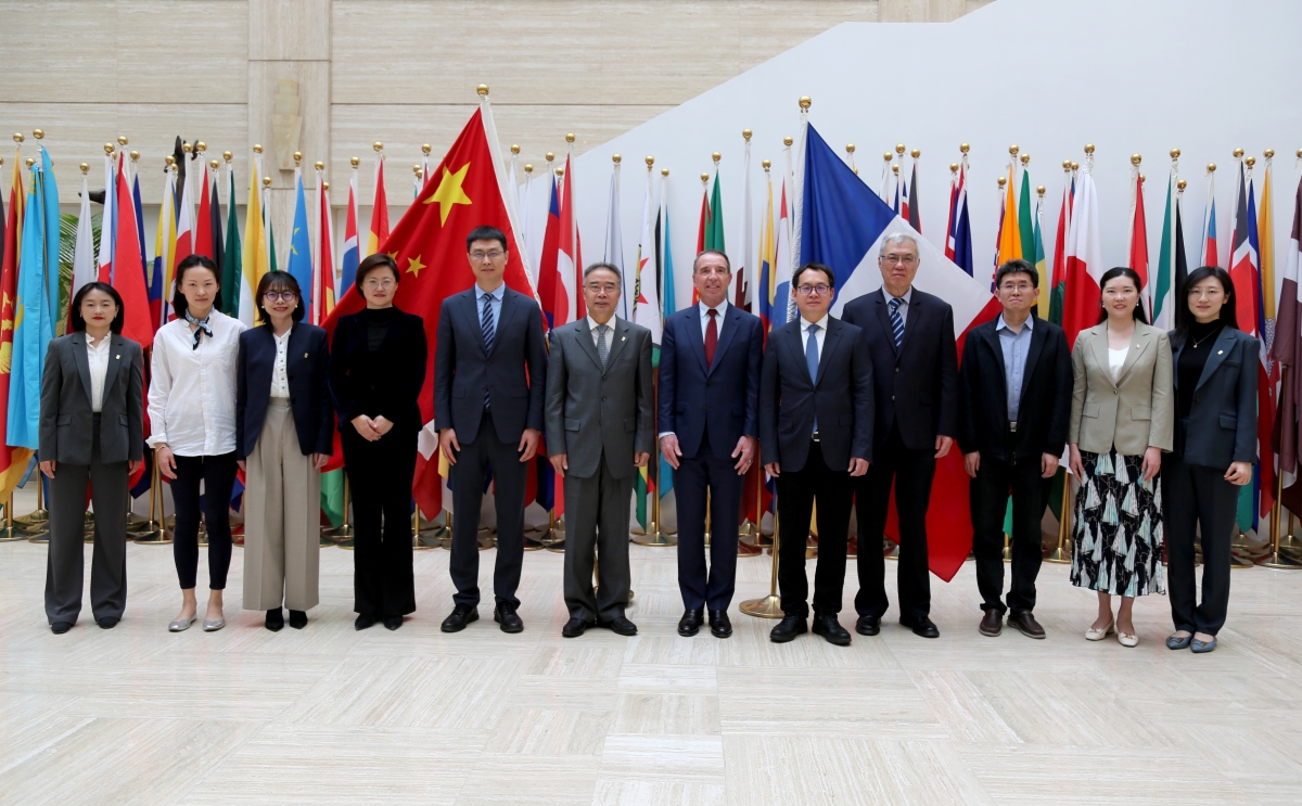 SDUFE and ESCE Presidents Visit CIEF