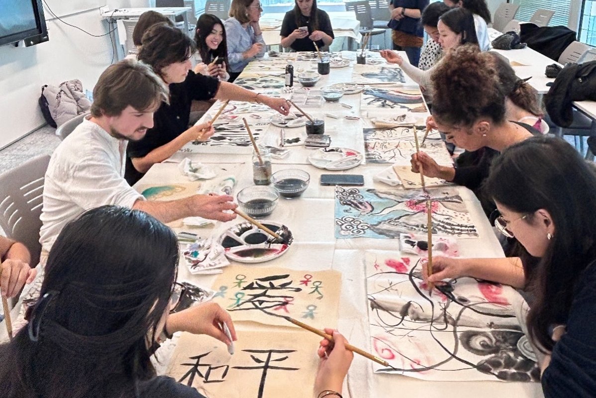The First Open Class of Chinese Painting and Calligraphy at ESCE